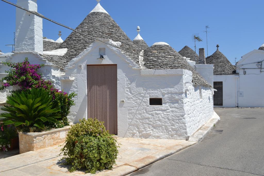 アルベロベッロ Trulli Aia Piccolaヴィラ 部屋 写真
