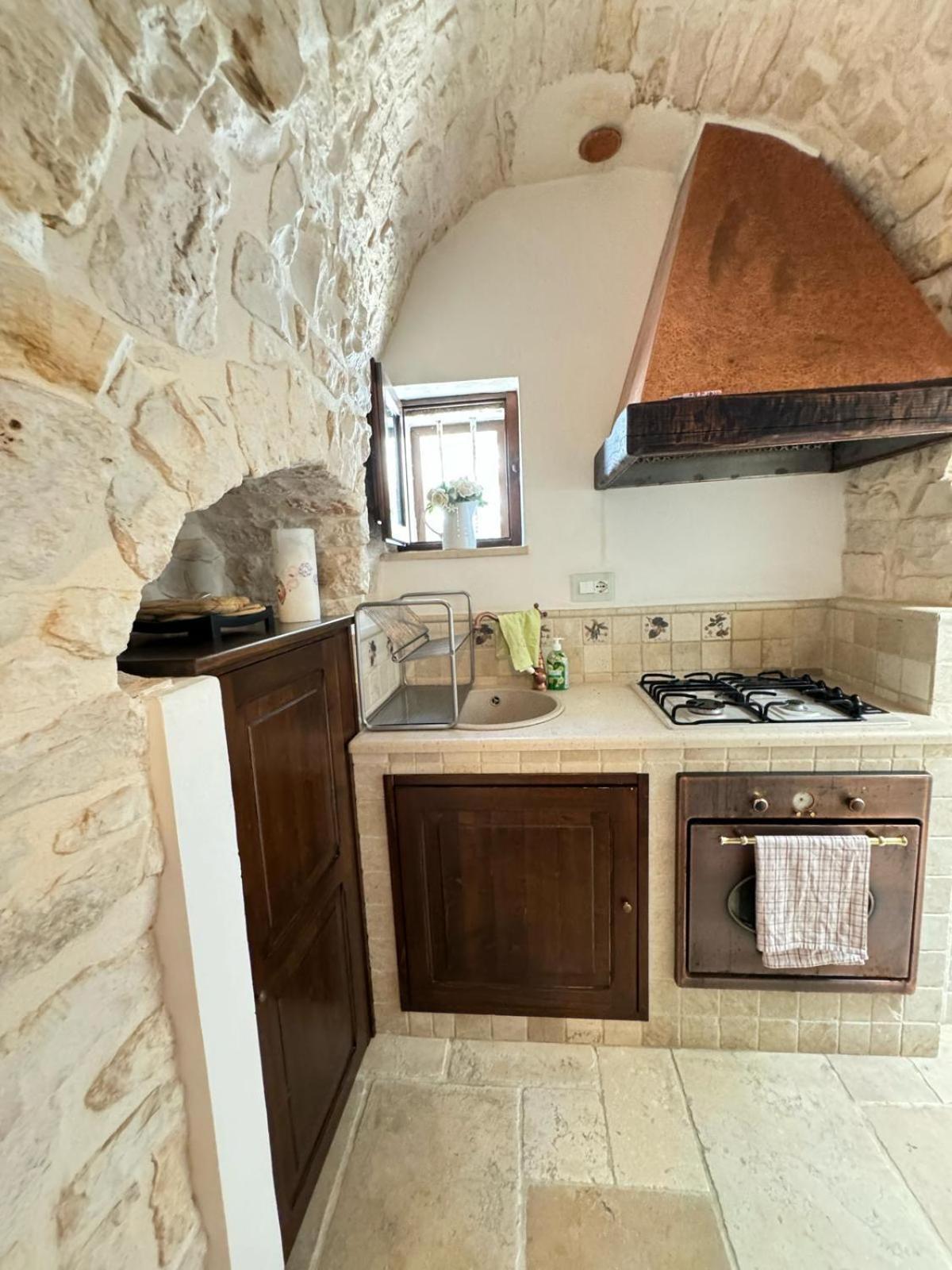 アルベロベッロ Trulli Aia Piccolaヴィラ エクステリア 写真